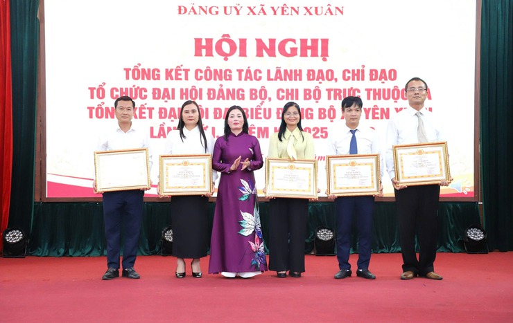 HỘI NGHỊ TỔNG KẾT CÔNG TÁC TỔ CHỨC ĐẠI HỘI ĐẠI BIỂU ĐẢNG BỘ XÃ YÊN XUÂN LẦN THỨ I, NHIỆM KỲ 2025-2030- Ảnh 6.