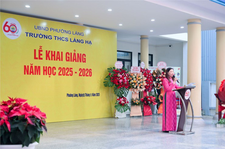 TƯNG BỪNG LỄ KHAI GIẢNG NĂM HỌC 2025 – 2026 TẠI TRƯỜNG THCS LÁNG HẠ- Ảnh 8.