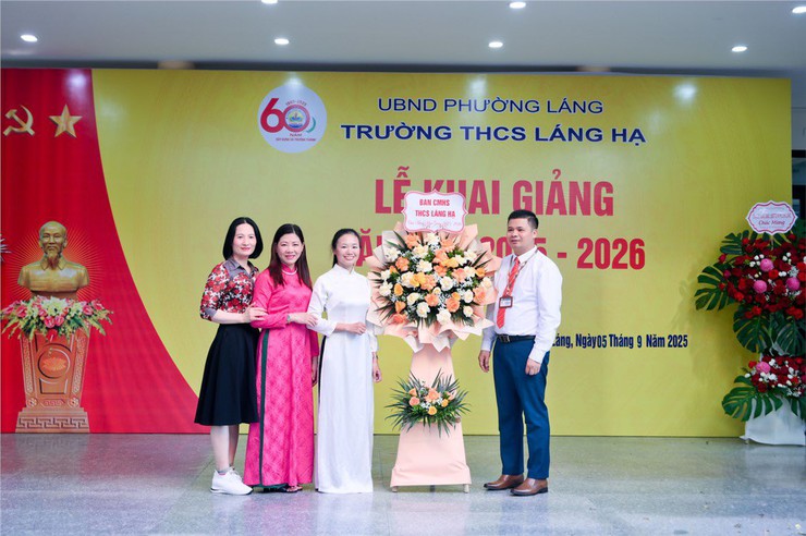 TƯNG BỪNG LỄ KHAI GIẢNG NĂM HỌC 2025 – 2026 TẠI TRƯỜNG THCS LÁNG HẠ- Ảnh 10.