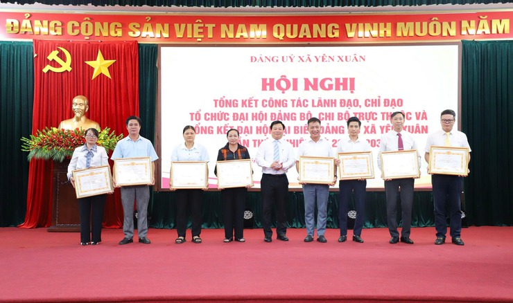 HỘI NGHỊ TỔNG KẾT CÔNG TÁC TỔ CHỨC ĐẠI HỘI ĐẠI BIỂU ĐẢNG BỘ XÃ YÊN XUÂN LẦN THỨ I, NHIỆM KỲ 2025-2030- Ảnh 3.
