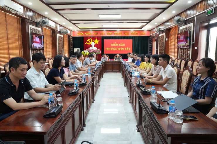 Sơn Tây tham dự bồi dưỡng, cập nhật kiến thức, kỹ năng đối với cán bộ lãnh đạo cấp xã- Ảnh 1.