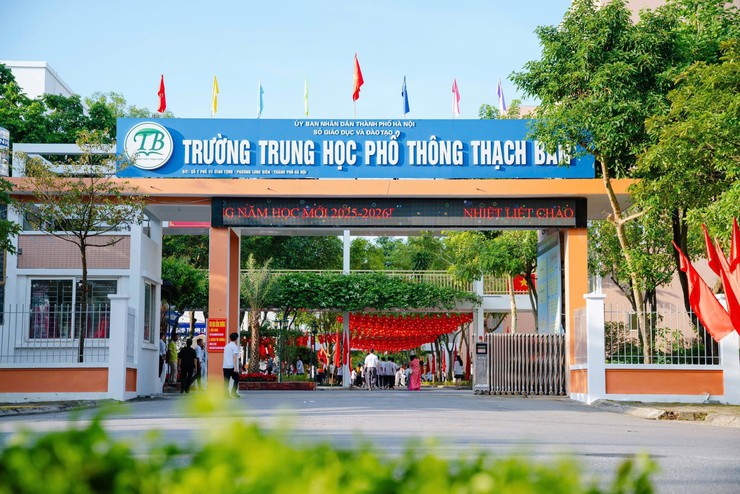 Phường Long Biên khánh thành công trình cải tạo, nâng cấp trường học trị giá gần 66 tỷ đồng- Ảnh 1.