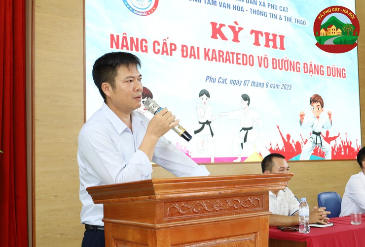 Xã Phú Cát tổ chức kỳ thi lên đai Karate cho 200 võ sinh- Ảnh 5.