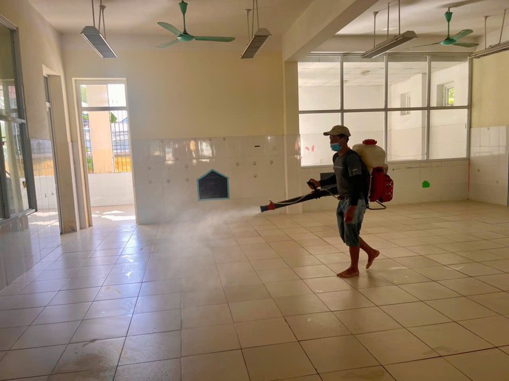 Xã Xuân Mai ra quân tông vệ sinh môi trường sau ngập úng- Ảnh 6.