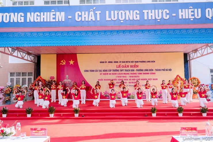 Phường Long Biên khánh thành công trình cải tạo, nâng cấp trường học trị giá gần 66 tỷ đồng- Ảnh 7.