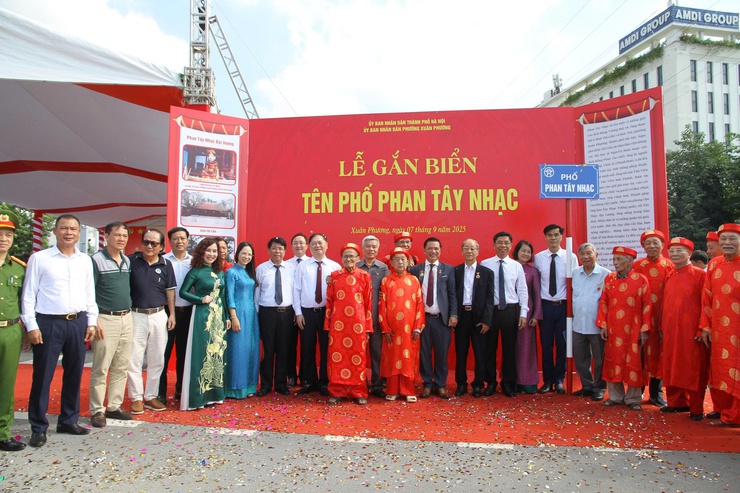 Phường Xuân Phương gắn biển tên phố Phan Tây Nhạc- Ảnh 9.