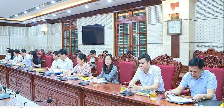 Đảng ủy xã Phúc Thọ làm việc với Công ty CP Tập đoàn T&T và đơn vị tư vấn về khảo sát dự án khu đô thị trên địa bàn xã- Ảnh 6.