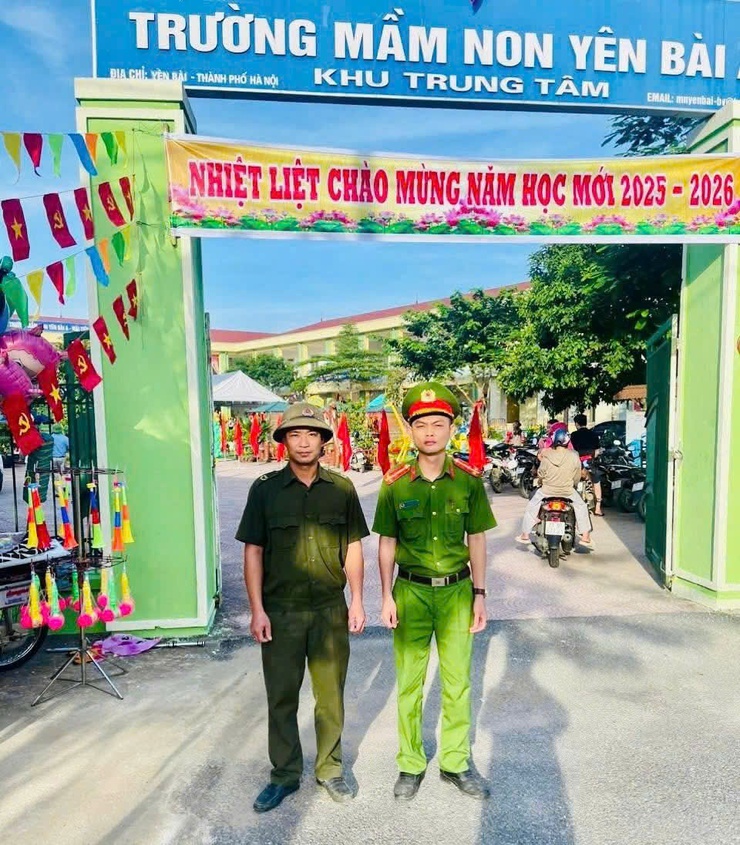 CÔNG AN XÃ YÊN BÀI TĂNG CƯỜNG CÔNG TÁC ĐẢM BẢO AN TOÀN GIAO THÔNG TRONG NGÀY KHAI GIẢNG NĂM HỌC 2025 – 2026- Ảnh 2.