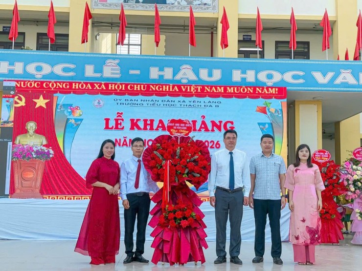 XÃ YÊN LÃNG TƯNG BỪNG KHAI GIẢNG NĂM HỌC MỚI 2025-2026.- Ảnh 10.