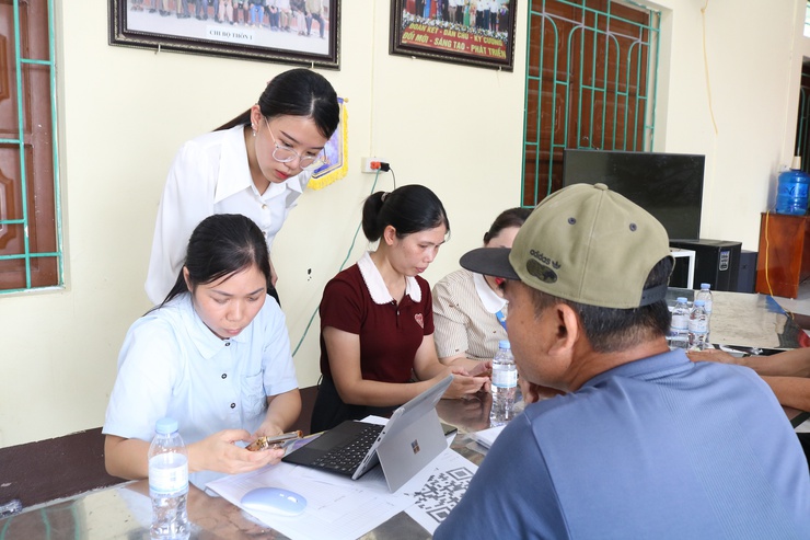 Xã Quảng Bị tổ chức hướng dẫn cài đặt ứng dụng eTax Mobile và nộp thuế sử dụng đất phi nông nghiệp năm 2025 bằng phương thức điện tử- Ảnh 8.