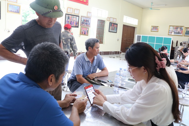 Xã Quảng Bị tổ chức hướng dẫn cài đặt ứng dụng eTax Mobile và nộp thuế sử dụng đất phi nông nghiệp năm 2025 bằng phương thức điện tử- Ảnh 11.