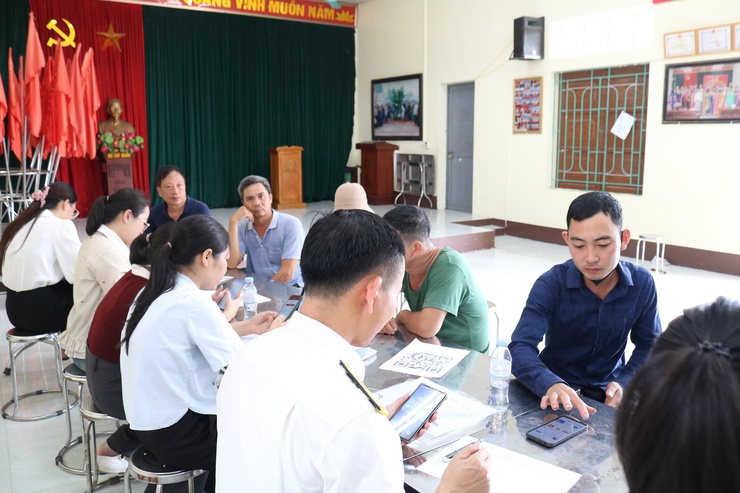 Xã Quảng Bị tổ chức hướng dẫn cài đặt ứng dụng eTax Mobile và nộp thuế sử dụng đất phi nông nghiệp năm 2025 bằng phương thức điện tử- Ảnh 3.
