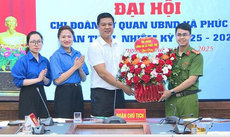 Đại hội Chi đoàn Cơ quan UBND xã Phúc Thọ lần thứ I, nhiệm kỳ 2025 - 2027- Ảnh 3.