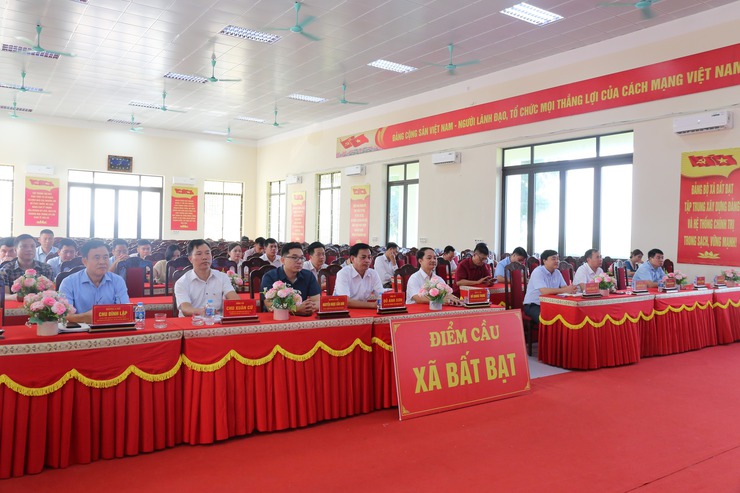 Đảng ủy xã Bất Bạt tham dự Hội nghị trực tuyến toàn quốc quán triệt các Nghị quyết của Trung ương- Ảnh 1.