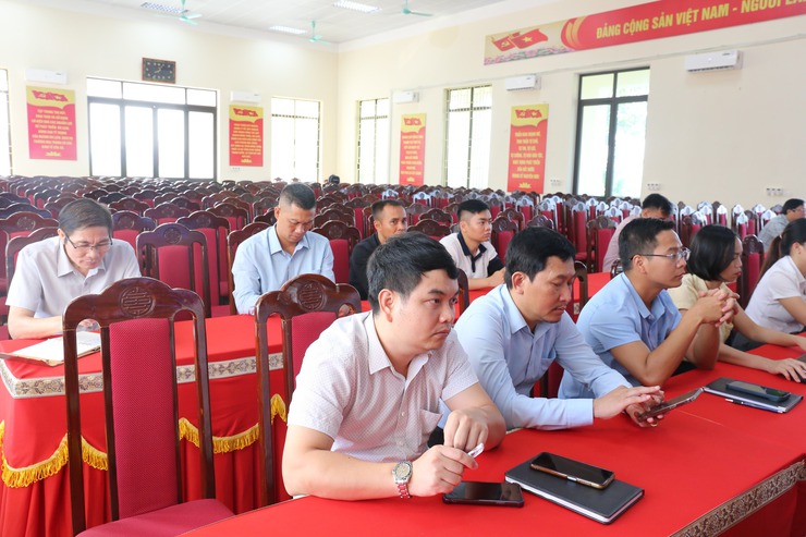Đảng ủy xã Bất Bạt tham dự Hội nghị trực tuyến toàn quốc quán triệt các Nghị quyết của Trung ương- Ảnh 3.
