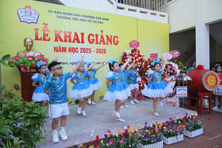 PHƯỜNG CỬA NAM: PHẤN KHỞI, HÂN HOAN NGÀY HỘI TOÀN DÂN ĐƯA TRẺ ĐẾN TRƯỜNG- Ảnh 12.