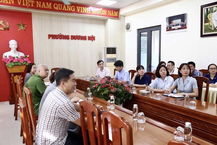 Cán bộ chủ chốt phường Dương Nội tham dự Lớp bồi dưỡng kiến thức, kỹ năng cho cán bộ lãnh đạo, quản lý xã, phường, đặc khu- Ảnh 2.