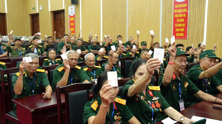 Phiên thứ nhất Đại hội đại biểu Hội CCB xã Thanh Oai lần thứ VIII, nhiệm kỳ 2025-2030- Ảnh 5.