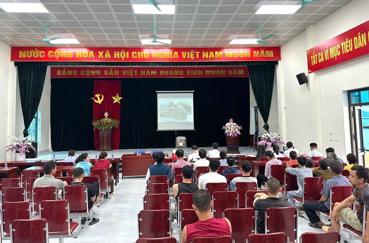 Phòng Kinh tế và Ban Quản lý dự án đầu tư -Hạ tầng xã Thư Lâm tổ chức nghị triển khai dự án xây dựng hoàn thiện HTKT thôn Lỗ Giao.
- Ảnh 3.