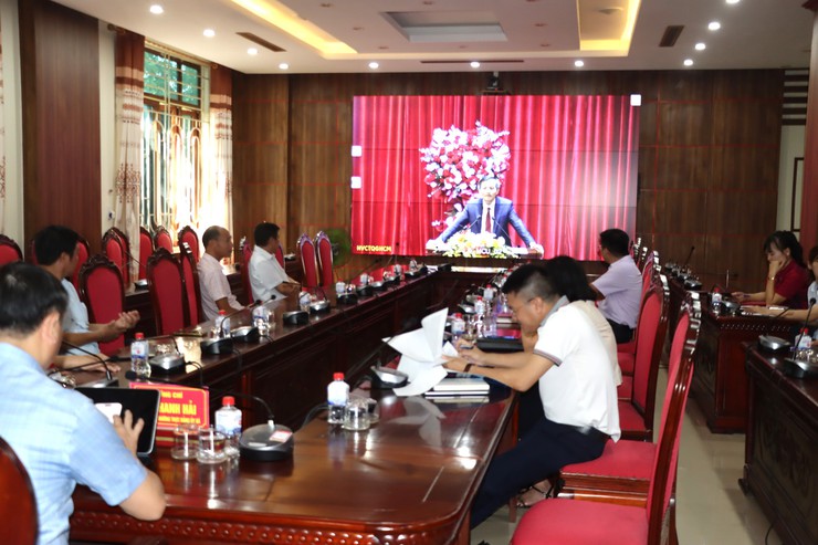 Xã Phú Xuyên: Tham dự Lớp bồi dưỡng kiến thức, kỹ năng cho cán bộ lãnh đạo, quản lý xã, phường, đặc khu- Ảnh 2.