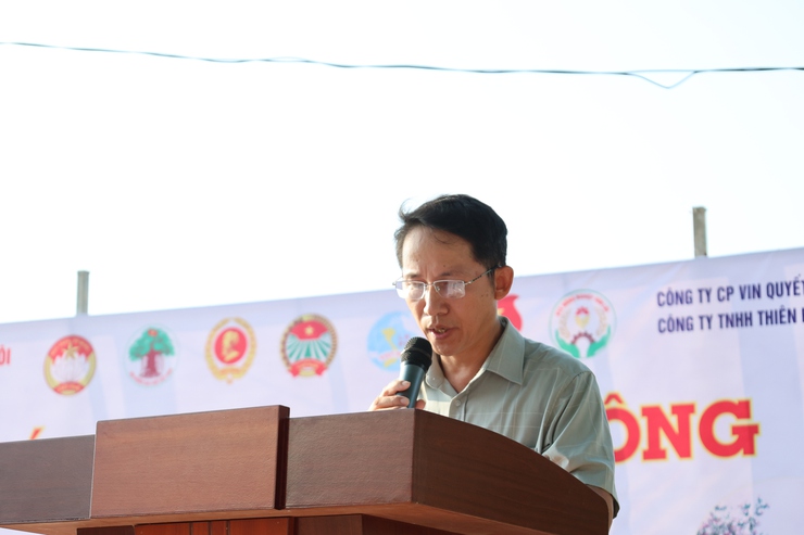 Thôn Văn Lôi phát động – khởi công xây dựng tuyến đường hoa kiểu mẫu chào mừng Đại hội MTTQ Việt Nam xã nhiệm kỳ 2025 – 2030- Ảnh 9.