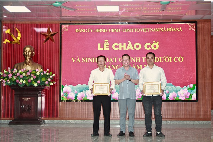 Xã Hoà Xá tổ chức Lễ chào cờ và sinh hoạt chính trị dưới cờ tháng 9/2025- Ảnh 5.