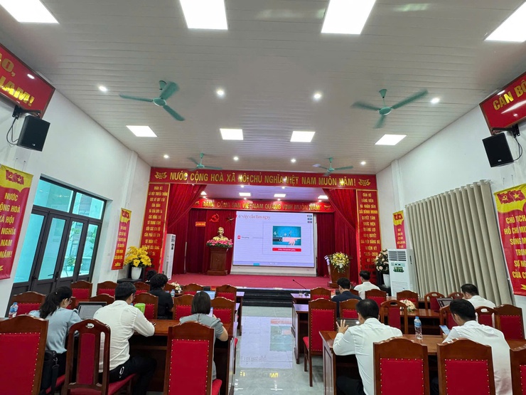CÁN BỘ CHỦ CHỐT XÃ BÌNH MINH THAM DỰ LỚP BỒI DƯỠNG KIẾN THỨC, KỸ NĂNG CHO CÁN BỘ LÃNH ĐẠO, QUẢN LÝ CẤP XÃ- Ảnh 3.