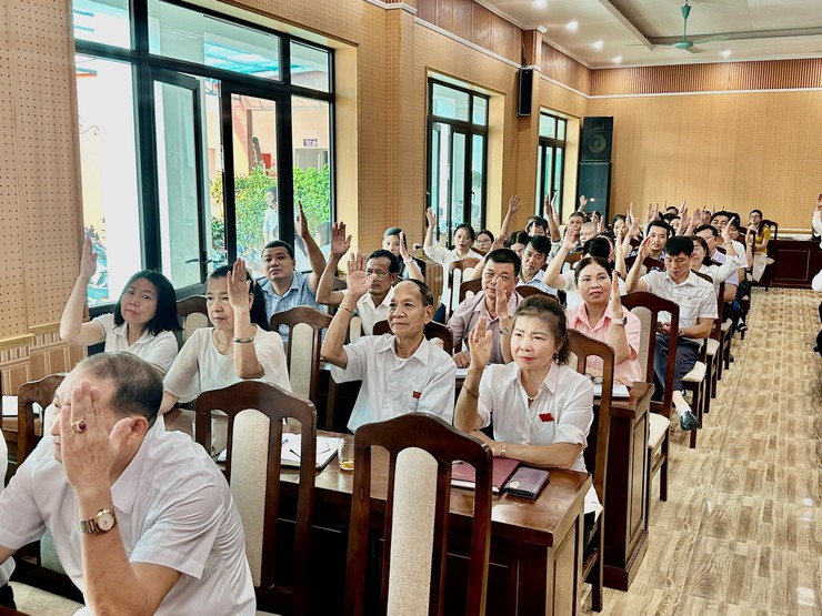 KỲ HỌP THỨ 3 - KỲ HỌP CHUYÊN ĐỀ HĐND XÃ ĐẠI THANH THÔNG QUA 2 NỘI DUNG QUAN TRỌNG- Ảnh 5.