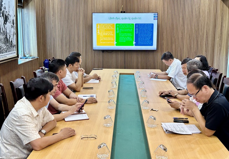 Đảng ủy xã Đại Thanh tham gia trực tuyến lớp bồi dưỡng cập nhật kiến thức, kỹ năng đối với cán bộ lãnh đạo quản lý cấp xã, phường, đặc khu- Ảnh 3.