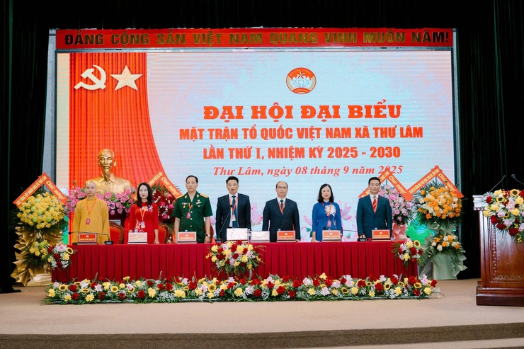 Ủy ban Mặt trận Tổ quốc Việt Nam xã Thư Lâm long trọng tổ chức Đại hội đại biểu MTTQ xã Thư Lâm lần thứ I, nhiệm kỳ 2025 - 2030.- Ảnh 1.