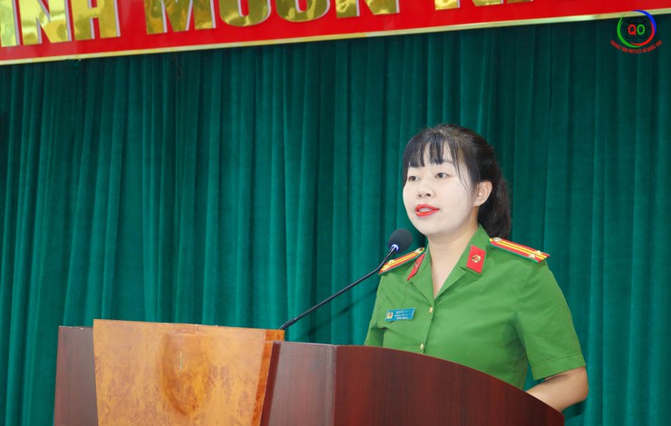 Công an xã Quốc Oai khai giảng lớp huấn luyện, bồi dưỡng nghiệp vụ lực lượng tham gia bảo vệ ANTT ở cơ sở năm 2025- Ảnh 3.