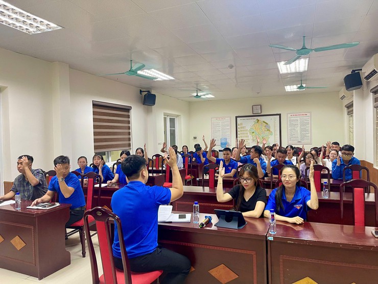 Các đoàn thể xã Thuận An tổ chức lấy ý kiến góp ý dự thảo Báo cáo chính trị trình Đại hội lần thứ Nhất, nhiệm kỳ 2025- 2030 của tổ chức Hội cấp xã- Ảnh 5.