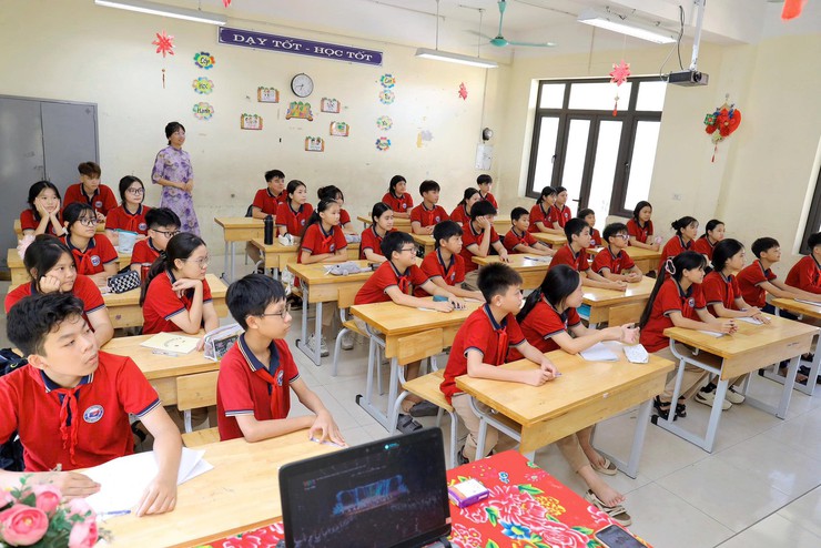 Các trường học xã Nam Phù khởi động năm học mới với những giờ học sôi nổi- Ảnh 2.