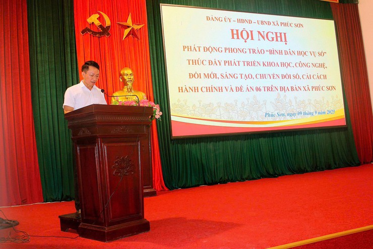 UBND xã Phúc Sơn phát động phong trào “Bình dân học vụ số” gắn với phát triển khoa học, công nghệ, đổi mới sáng tạo, chuyển đổi số, cải cách hành chính và triển khai Đề án 06- Ảnh 3.