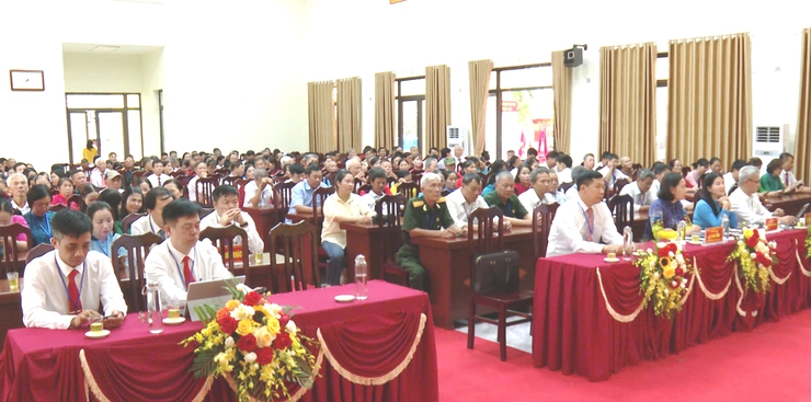 Ngày làm việc thứ nhất Đại hội Đại biểu Mặt trận Tổ quốc Việt Nam xã Ứng Hoà nhiệm kỳ 2025 – 2030.- Ảnh 1.