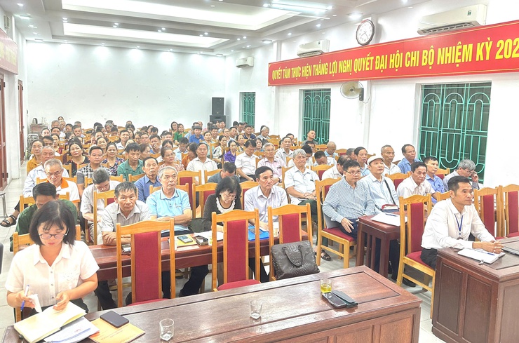 UBND xã Thư Lâm tổ chức Hội nghị công bố Quyết định thành lập các Tổ hoà giải trên địa bàn xã và tập huấn chuyên môn nghiệp vụ, kỹ năng hoà giải cho các hoà giải viên năm 2025.- Ảnh 4.