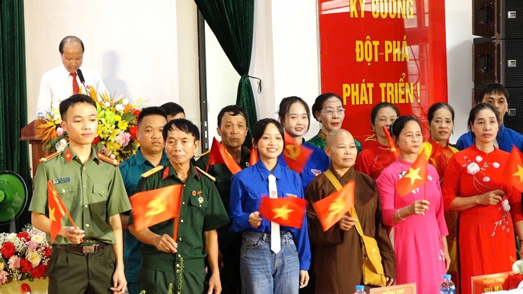 Chào mừng Đại hội Mặt trận Tổ quốc và các tổ chức chính trị - xã hội xã Tam Hưng, thành phố Hà Nội- Ảnh 1.