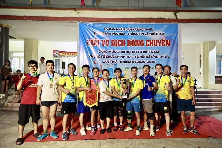 Sôi nổi giải bóng chuyền nam chào mừng Đại hội MTTQ và các tổ chức chính trị xã hội- Ảnh 5.