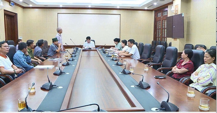 UBND xã Phúc Thọ làm việc với các hộ dân liên quan đến việc sử dụng đất công ích tại thôn Phúc Hòa 5- Ảnh 7.