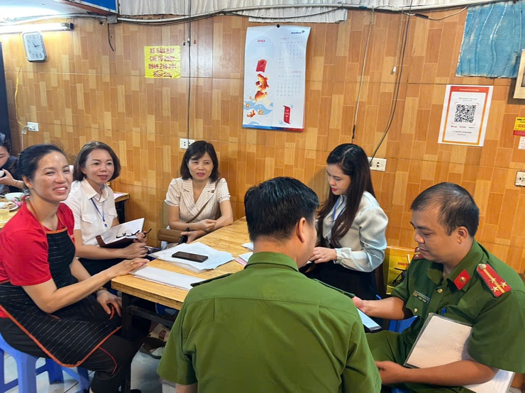 PHƯỜNG CỬA NAM TĂNG CƯỜNG CÔNG TÁC KIỂM TRA, ĐẢM BẢO AN TOÀN THỰC PHẨM, XỬ LÝ NGHIÊM CÁC CƠ SỞ KINH DOANH DỊCH VỤ ĂN UỐNG VI PHẠM TRONG ĐỢT CAO ĐIỂM A80 VÀ ĐẠI HỘI ĐẢNG CÁC CẤP NHIỆM KỲ 2025 - 2030- Ảnh 20.