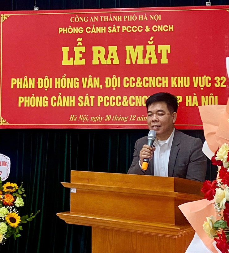 Phòng Cảnh sát PCCC&CNCH - CATP Hà Nội tổ chức Lễ ra mắt phân Đội Hồng Vân (Cơ sở 2) - Đội CC&CNCH khu vực số 32- Ảnh 4.