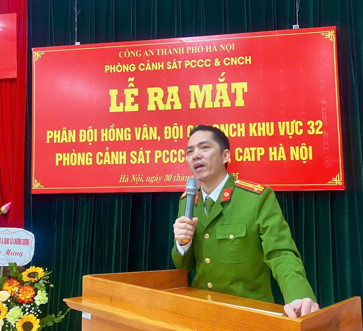 Phòng Cảnh sát PCCC&CNCH - CATP Hà Nội tổ chức Lễ ra mắt phân Đội Hồng Vân (Cơ sở 2) - Đội CC&CNCH khu vực số 32- Ảnh 3.
