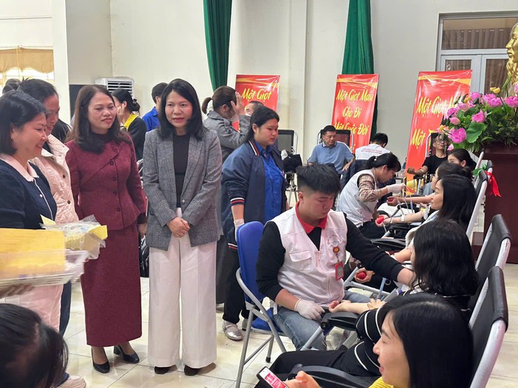 TRUNG GIÃ TỔ CHỨC THÀNH CÔNG NGÀY HỘI HIẾN MÁU TÌNH NGUYỆN NĂM 2025- Ảnh 1.