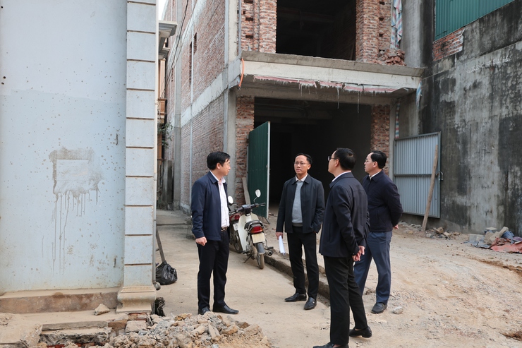 Xã Phú Nghĩa đôn đốc đẩy nhanh tiến độ thi công 02 dự án giao thông trọng điểm phục vụ nhân dân trong dịp Tết Nguyên đán Bính Ngọ 2026- Ảnh 6.