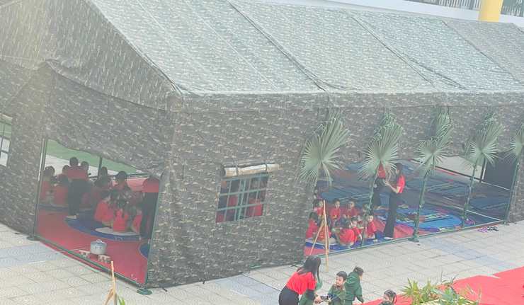 Trường Mầm non Họa Mi tổ chức hoạt động trải nghiệm ý nghĩa chào mừng 81 năm Ngày thành lập quân đội nhân dân Việt Nam (22/12/1944 - 22/12/2025)- Ảnh 1.