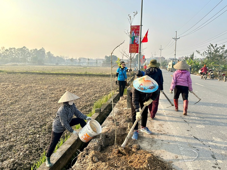 HỘI LIÊN HIỆP PHỤ NỮ XÃ THƯ LÂM PHÁT ĐỘNG PHONG TRÀO “PHỤ NỮ THƯ LÂM CHUNG TAY XÂY DỰNG KHÔNG GIAN XANH” CHÀO MỪNG ĐẠI HỘI ĐẢNG TOÀN QUỐC LẦN THỨ XIV
- Ảnh 17.