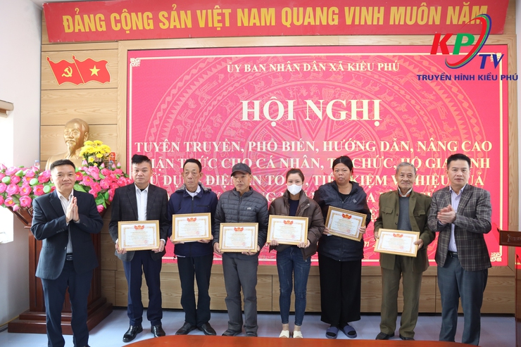 Xã Kiều Phú tổ chức hội nghị tuyên truyền sử dụng điện an toàn, tiết kiệm điện- Ảnh 6.