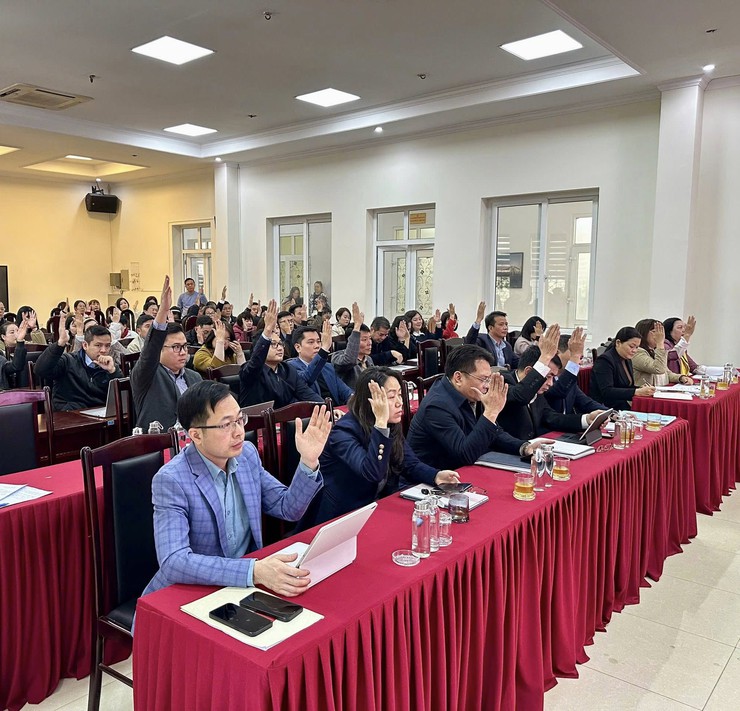 Phường Hồng Hà tổ chức Hội nghị lấy ý kiến cử tri nơi công tác đối với người được giới thiệu ứng cử đại biểu HĐND các cấp- Ảnh 7.