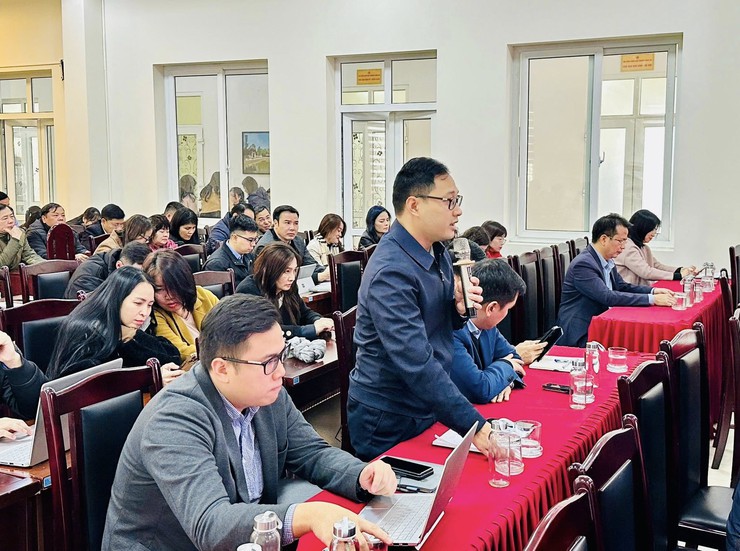 Phường Hồng Hà tổ chức Hội nghị lấy ý kiến cử tri nơi công tác đối với người được giới thiệu ứng cử đại biểu HĐND các cấp- Ảnh 4.