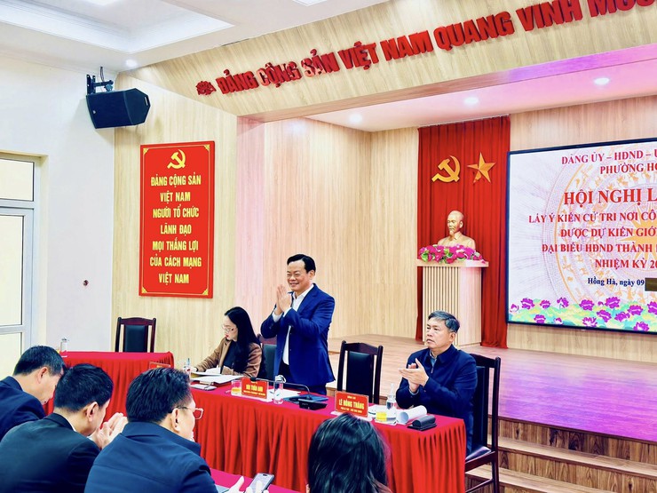 Phường Hồng Hà tổ chức Hội nghị lấy ý kiến cử tri nơi công tác đối với người được giới thiệu ứng cử đại biểu HĐND các cấp- Ảnh 3.